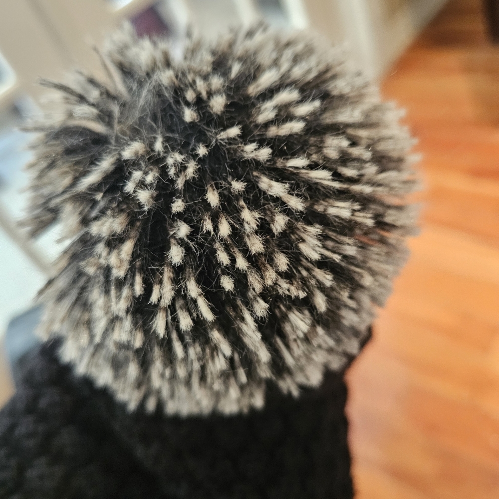 Knit hat - Picture 2 of 4